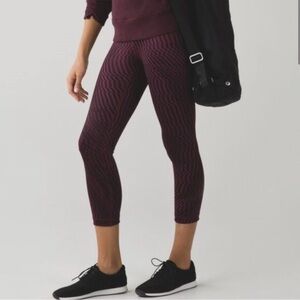 Lululemon Athletica Wunder Under Maroon High-Rise Leggings Zig Zigzag- 6